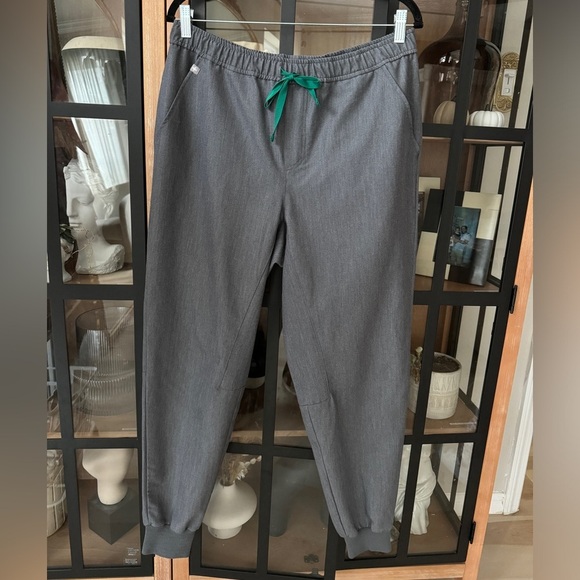 FIGS Scrubs Tansen Joggers Scrub Pants graphite cuff slim fit regular pockets - Picture 7 of 7